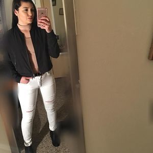 Meet your Posher, Yaneth